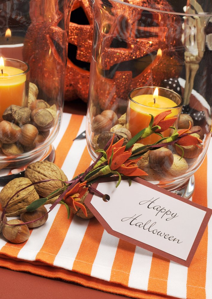 Bet You Didn’t Think of These 100 Ideas for Your Halloween Entry Table!