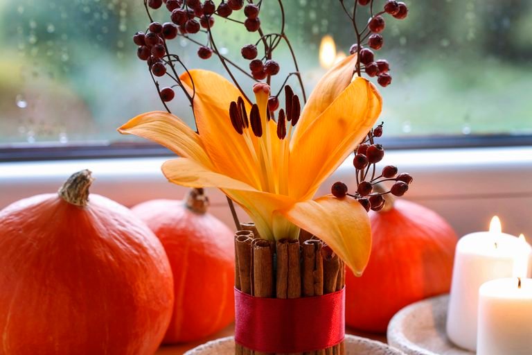 The Scented Secret to Cheap and Easy Fall Centerpieces for the Table