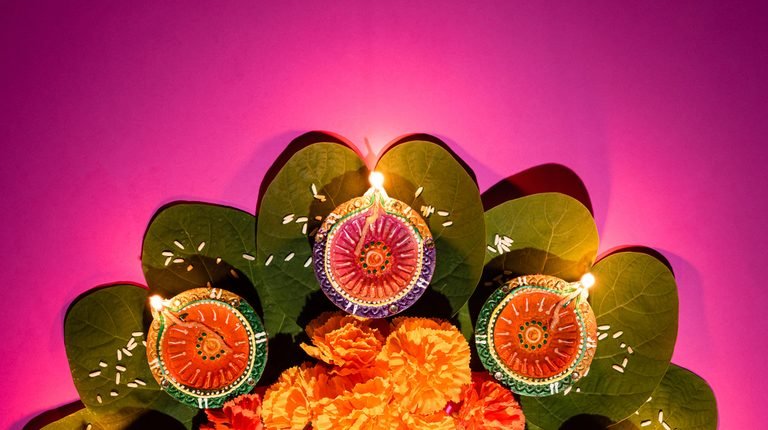 Beautiful Diwali Table Decor & Centerpiece Ideas